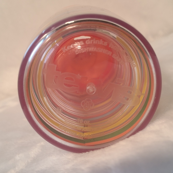 Tervis Fiestaware Tumbler With Lid - Picture 4 of 9